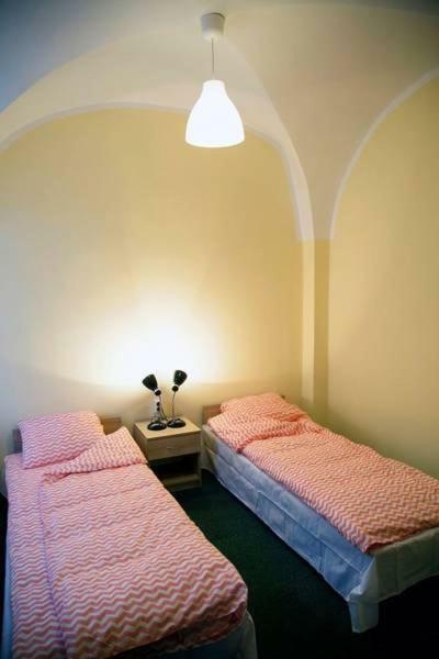 Hostel Staromiejski Gniezno Ngoại thất bức ảnh